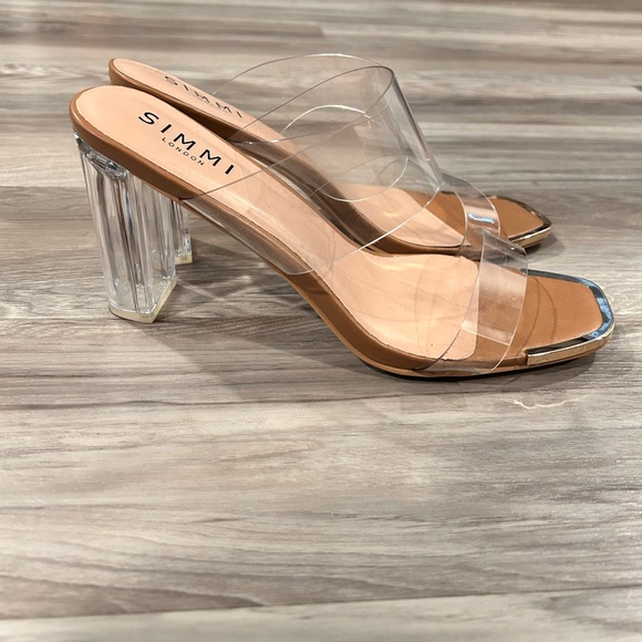 Simmi London Heels - Picture 1 of 6